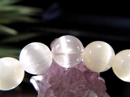 ☆超希少トパーズ贅沢使用☆極上キャッツアイ効果☆異質の美しさ！非  