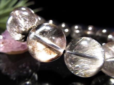 ◇超希少！他鉱物内包白金ルチル◇唯一無二の極上品◇ライモナイト 