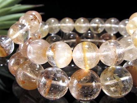 ◇国内流通ほぼゼロ◇透明と彩りの絶妙バランス◇個性豊かな粒が集まり