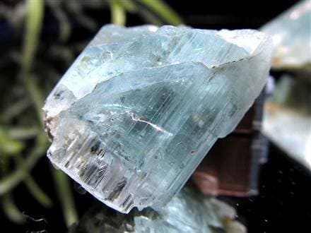 ◇完全非加熱・無処理◇高透明度ハイグレード結晶◇美しいアクアブルー