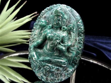 水晶　・ヒマラヤ　チベット仏像 ・秘宝逸品 ・家宝 ・ご利益 ・送料無料 ☆神秘的な深緑色☆慈愛と癒しのエネルギーを象徴する緑多羅菩薩