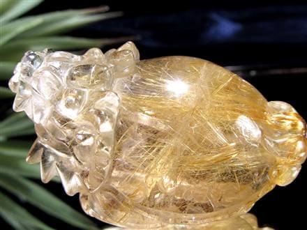 ◇究極の煌き◇細部まで彫り込んだ極上金針水晶彫刻置物◇財運を高める