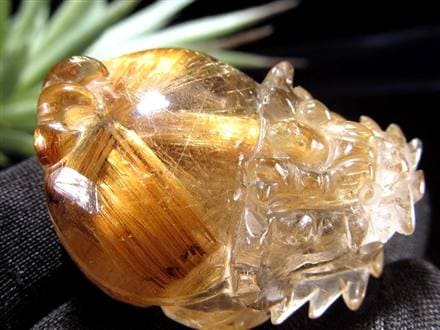 彫刻置物