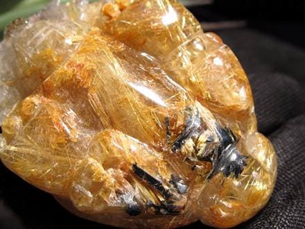 ◇究極の煌き◇細部まで彫り込んだ極上金針水晶彫刻置物◇財運を高める