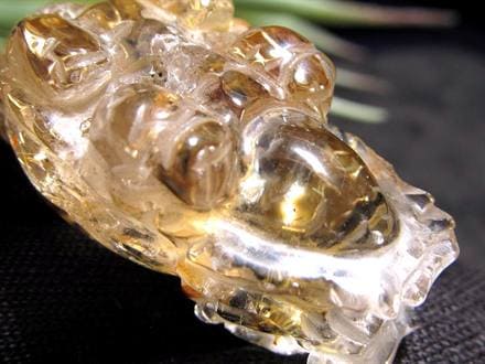 ◇究極の煌き◇細部まで彫り込んだ極上金針水晶彫刻置物◇財運を高める