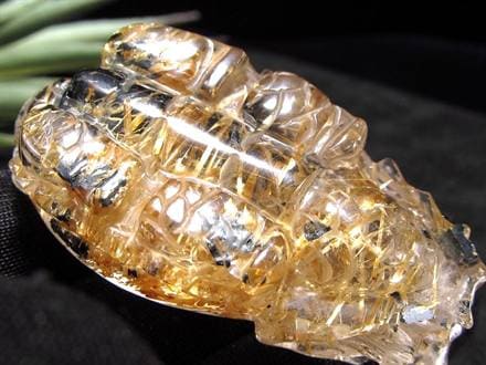◇究極の煌き◇細部まで彫り込んだ極上金針水晶彫刻置物◇財運を高める
