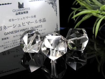1粒売り】◇透明感抜群◇希少なガネーシュヒマール産水晶原石削り出し