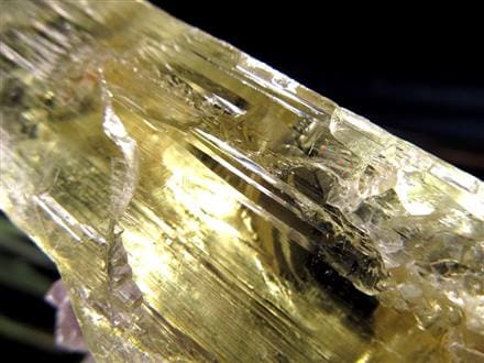 トリフェーン イエロー スポデューメン 原石 リチア輝石 天然石