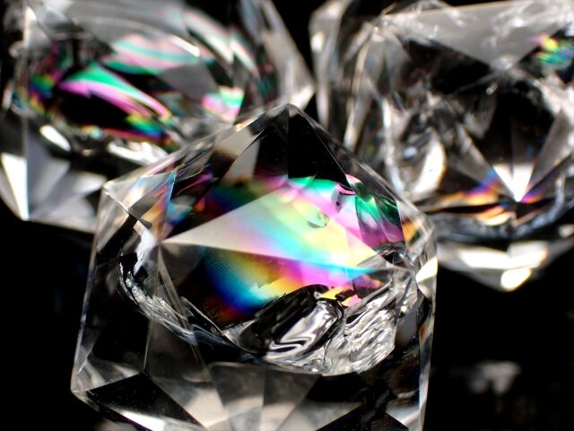 ◇超透明◇プラトンの正多面体◇水のエレメント◇レインボーと美しい