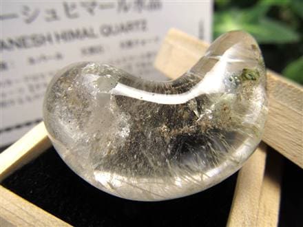 ◇希少なガネーシュヒマール産水晶原石削り出し!!◇<神に最も近い場所