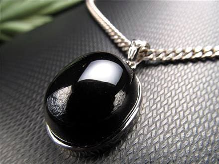 ◇目を引く大粒!!◇絶大な人気を誇る天然石◇最強の魔除け・邪気払いの  