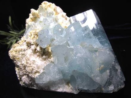 ◇秘境ヒマラヤの天然結晶！◇氷を閉じ込めたような澄んだ青◇世界第五