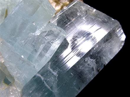 ◇秘境ヒマラヤの天然結晶！◇氷を閉じ込めたような澄んだ青◇世界第五