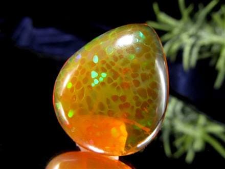 究極の逸品】◇エチオピアの虹色秘宝！蜂の巣遊色「ハニカム