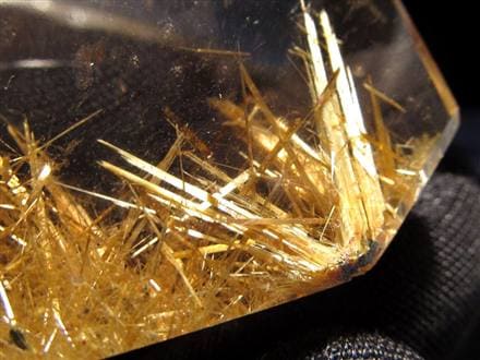 【金運・仕事運上昇】タイチン太陽放射ルチル！フリーフォーム⭐️R185 珍品/いくつもの太陽放射ルチルが綺麗に配列している】群晶太陽放射