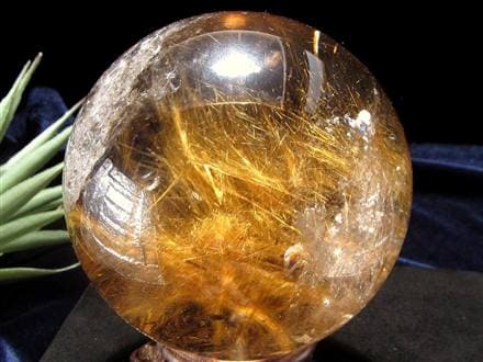 極みの逸品】☆絶大な存在感！太陽放射ルチル☆透明度抜群！板状