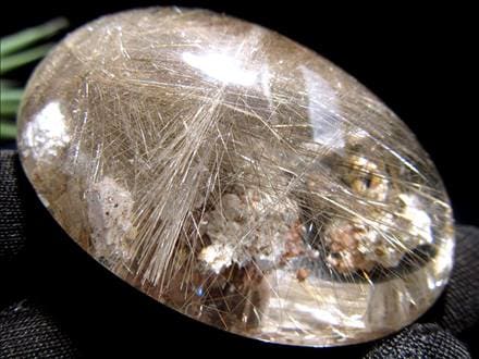 バイヤー厳選！】☆煌めき抜群！たっぷり繊細針☆極上結晶の中に広がる