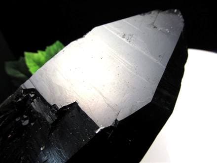 ☆巨大ポイント☆極上の艶感☆漆黒の水晶☆圧倒的支持！最強の魔除け