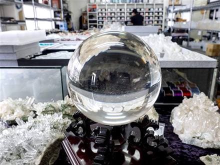 エネルギーを浄化する万能の石/水晶スフィア/パワーストーン/天然石 手堅く 