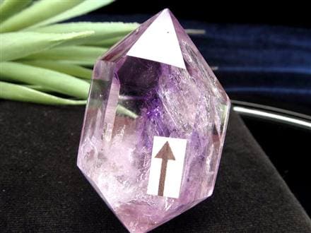 ◇コレクター必見！超希少石◇内部に水泡が揺らめく幻想的結晶◇透明感