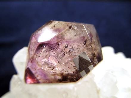 ☆希少！水入り☆極上結晶☆古代の水を封入した神秘の石☆キラキラ 