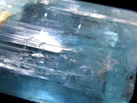 ◇完全非加熱・無処理◇高透明度ハイグレード結晶◇美しいアクアブルー