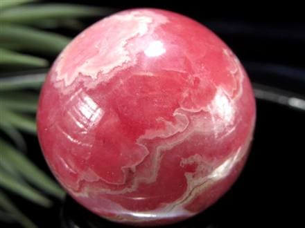 ◇厳選グレード！色艶抜群◇情熱的な恋を引き寄せる石◇結晶の透明感が