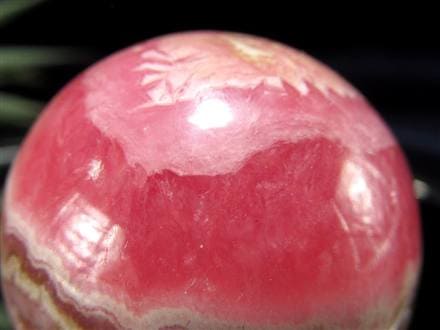 ◇厳選グレード！色艶抜群◇情熱的な恋を引き寄せる石◇結晶の透明感が