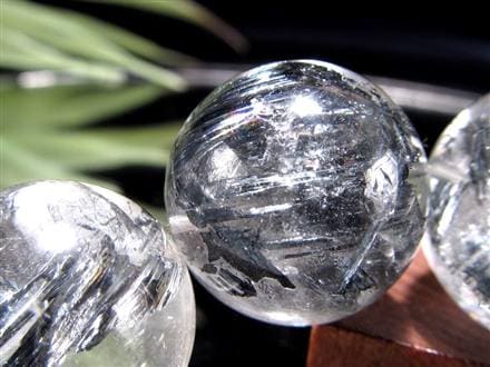 至高の逸品】◇圧巻の超大珠×ロイヤルクラス◇鋭く走る銀黒結晶◇高