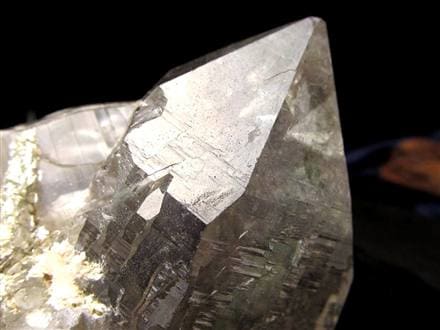 禁断の神域水晶】◇ヒマラヤ山脈・チベット最奥の聖なる頂が生ん