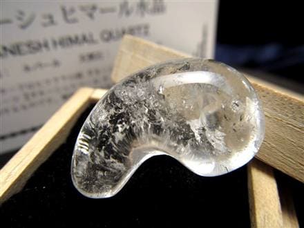 ◇希少なガネーシュヒマール産水晶原石削り出し!!◇<神に最も近い場所