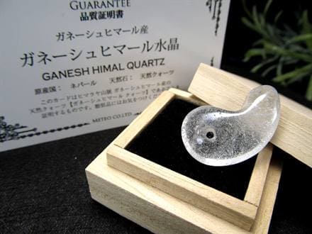 天然本水晶（削り出し） ◇希少なガネーシュヒマール産水晶原石削り出し!!◇<神に最も近い場所