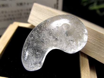 ◇希少なガネーシュヒマール産水晶原石削り出し!!◇<神に最も近い場所