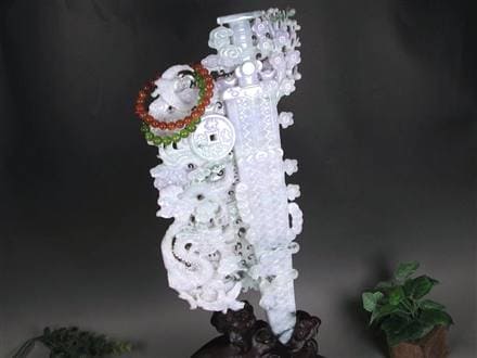 バイヤー厳選!!】◇高級翡翠原石使用◇秀逸！一刀一石彫り◇豪華絢爛な
