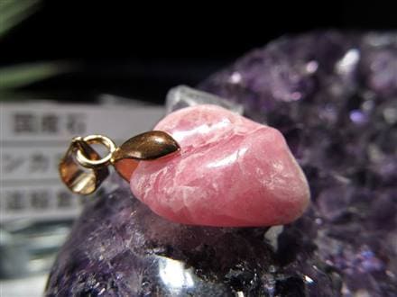 国産天然石】☆日本一のマンガン産地「稲倉石産」☆美しいピンク色「桜  