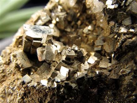 国産天然石】☆激レア！水晶＆黄鉄鉱の共生☆金色の輝き！完璧な