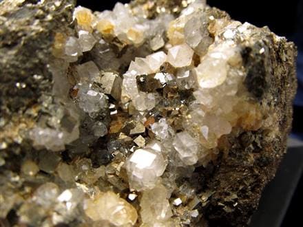 国産天然石】☆激レア！水晶＆黄鉄鉱の共生☆金色の輝き！完璧な