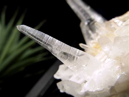 珍品　天然水晶　パワーストーン　クリスタル　原石 国産天然石】☆透明感抜群！針状水晶ポイント☆コレクター必見！標本に