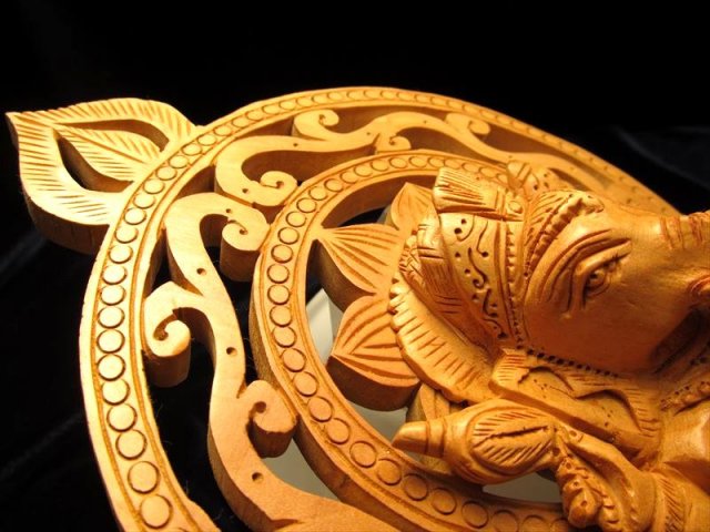 ☆【古より伝わる聖なる御神木 カダンバ彫刻品】☆希少限定☆極上一級