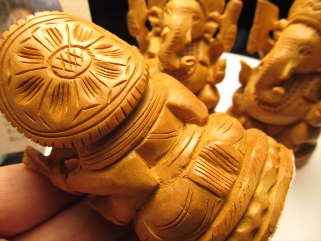 ☆【古より伝わる聖なる御神木 カダンバ彫刻品】☆希少限定☆極上一級