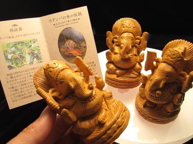 ☆【古より伝わる聖なる御神木 カダンバ彫刻品】☆希少限定