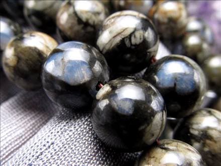 ☆一連☆癒し・安心感を与える石☆ケセラストーン☆【ブラジル産】