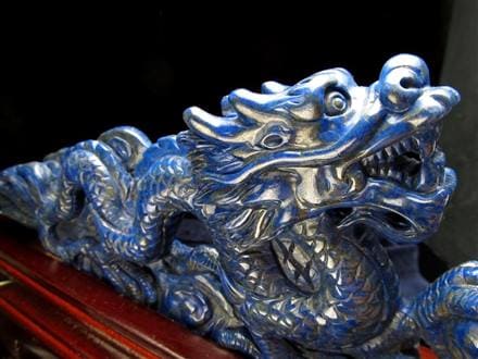 ラピスラズリ 龍 置物 土台付き ラピスラズリ 龍 置物 土台付き