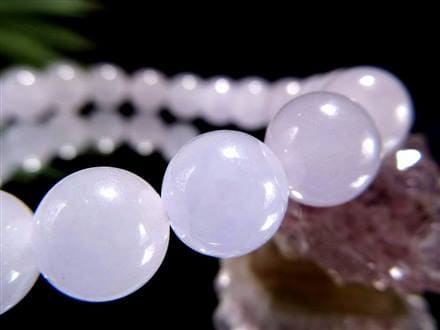 ☆極上品質！☆希少色！ラベンダー翡翠☆東洋を代表する石☆艶やかな  