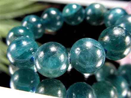 ◇超希少！◇透明感のあるディープブルーグリーンカラー◇限られた人