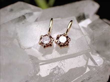 安心の日本製】◇18金ゴールド◇極上宝石質ジュエリー◇胸元を 安心の日本製】◇18金ゴールド◇極上宝石質ジュエリー◇胸元を