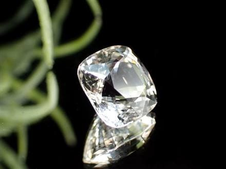 ケース付き フェナカイト 六角柱 ビルマ ミャンマー産 E26510