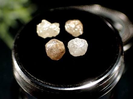 足立宝石店pt－wg製ダイヤモンド天然石タイ止め ソーヤブルダイヤモンド 原石(宝石名ダイアモンド) 0.240ct ソ付(彩珠