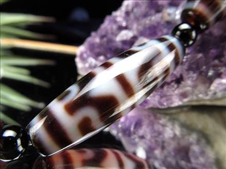 天然石・蓮花天珠 （◇蓮花天珠とプレナイト(葡萄石)・水晶  