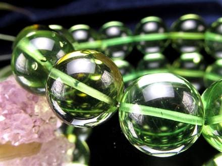 ◇存在感抜群の大珠◇発色美しいリトアニアアンバー◇キラキラの珠や虫
